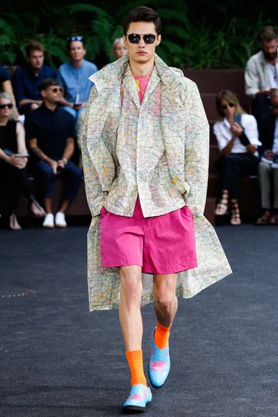 Look 20
